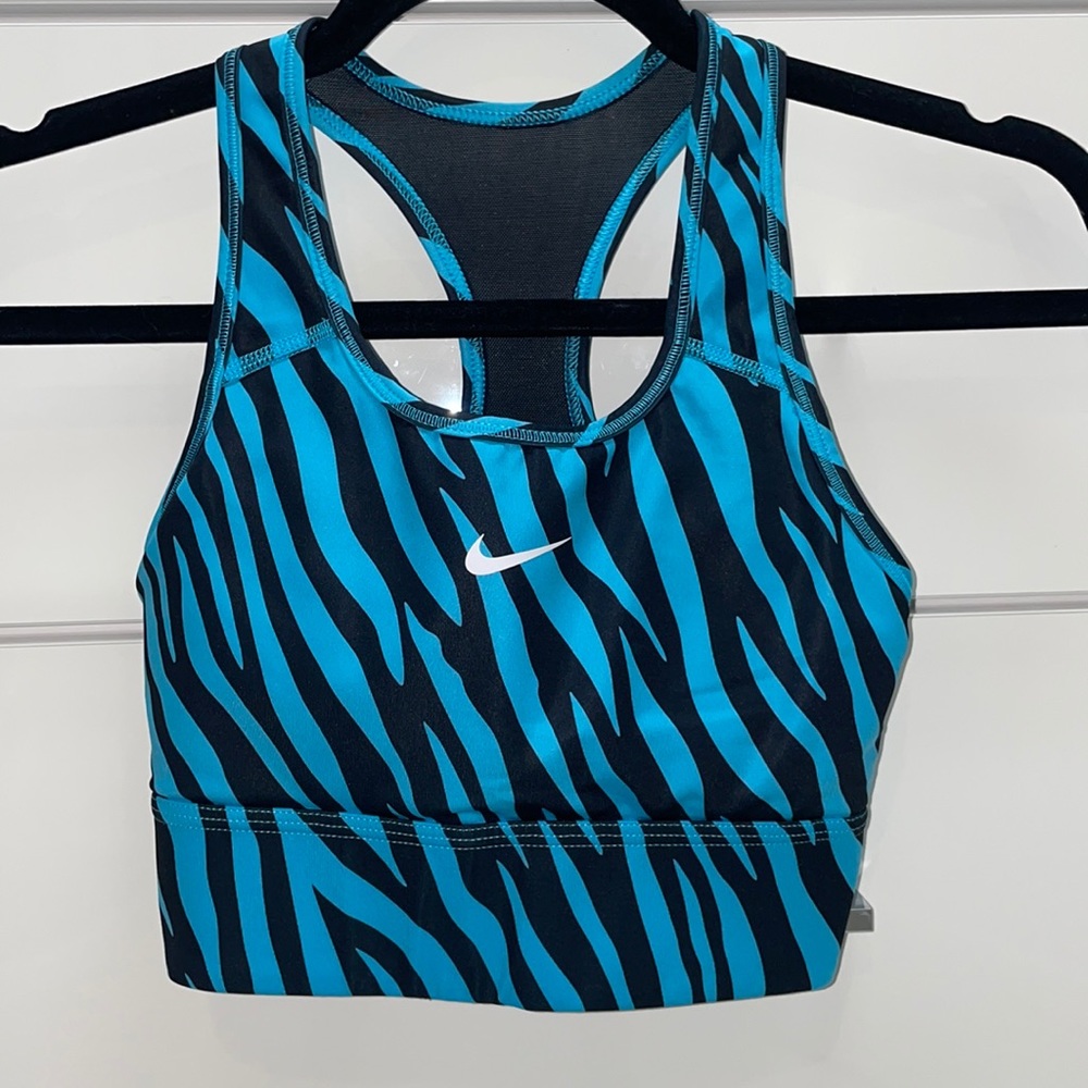 Nike zebra top used twice